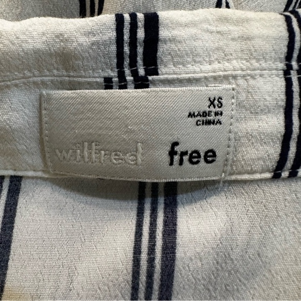 Aritzia Wilfred Navy White Tie Front Blouse Size XS - Picture 9 of 10